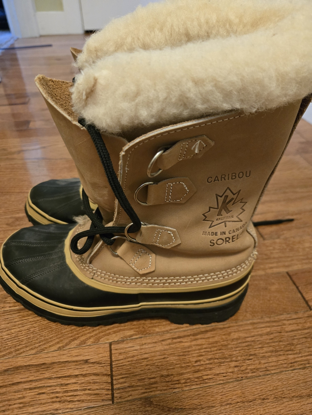 Sorel Caribou Shearling-Lined Winter Boots - Tan & Black